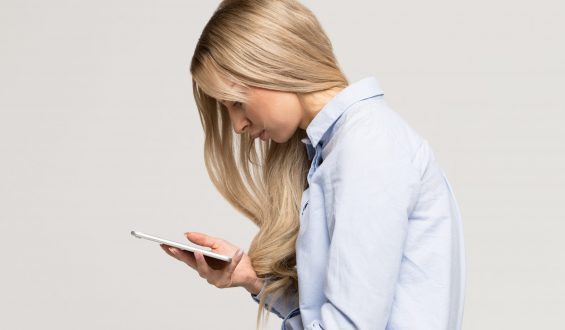 Conheça os principais hábitos diários que prejudicam a sua postura