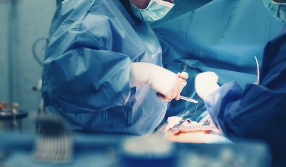 Enquanto falamos da pandemia, 60 mil pacientes esperam por um procedimento cardiovascular