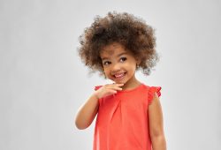 Sugar o peito para mamar ajuda no desenvolvimento da face do bebê