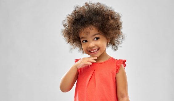 Sugar o peito para mamar ajuda no desenvolvimento da face do bebê