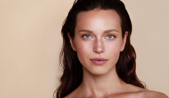 Conheça o Triângulo da Beleza, a Harmonização dos olhos e da boca