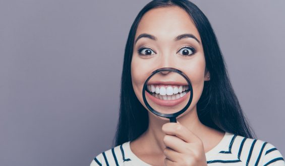 Qual o risco das receitas caseiras para clarear dentes?