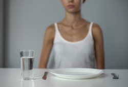 Transtornos alimentares: o que são, causas e tratamentos