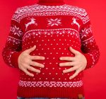 Cuidado! Exagerar nas ceias de fim de ano pode causar refluxo