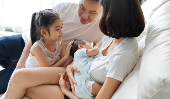 Apoio da família é essencial para sucesso da amamentação