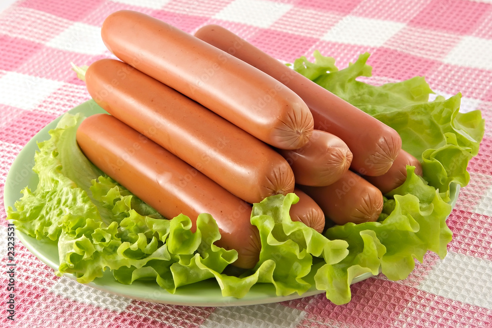 Saiba que ela entra na categoria dos alimentos ultra processados, pobres em nutrientes mas ricos em gorduras, sódio (sal), açúcar e conservantes, que atualmente estão riscados da listinha de quem quer uma alimentação mais saudável.