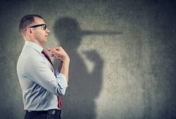 5 dicas de como identificar um mitomaníaco