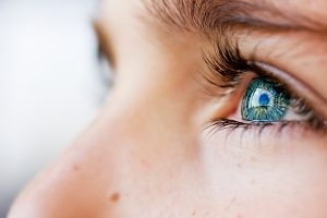 Você gostaria que seus olhos fossem de outra cor? Pois eu lhes digo, que se forem pessoas sortudas sua cor pode mudar de acordo com a luz que é exposta! Não acreditam? Então fiquem atentos que vamos explicar tudo! 