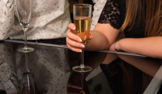 Bebidas alcoólicas podem causar arritmia?