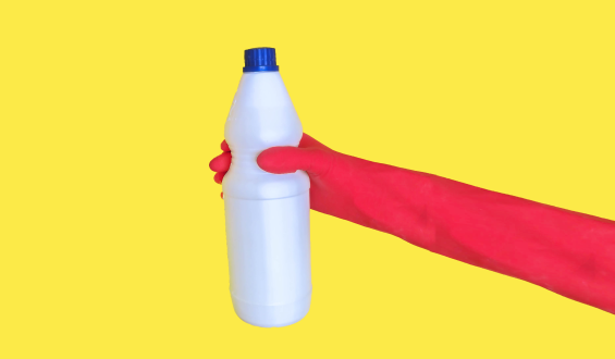 Produtos de limpeza podem causar problemas na pele?
