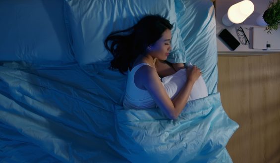 Posições de dormir e a saúde da coluna: o que você precisa saber