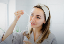 Niacinamida: Realmente benéfica para a pele?