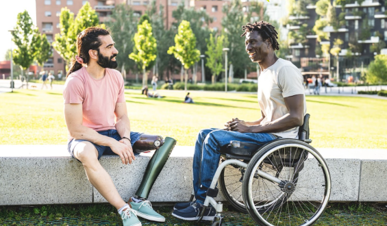 Dia Internacional da Pessoa com Deficiência: Como a fisioterapia reabilita pessoas com deficiência.