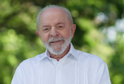 Presidente Lula passa por segundo procedimento para conter hemorragia