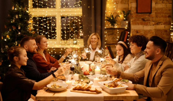 Confira três dicas para praticar o mindful eating nas celebrações de fim de ano