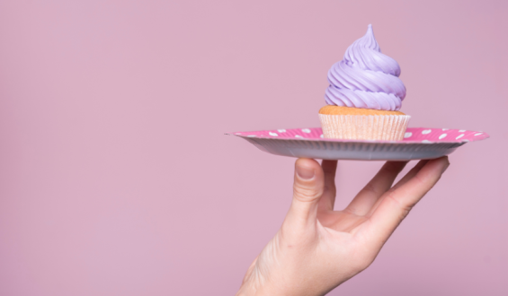 Como controlar o desejo por doces e ter uma relação saudável com o açúcar