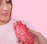 Quantos litros de sangue o coração bombeia em um dia?