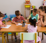 O que é melhor para a criança: babá, creche ou escolinha?