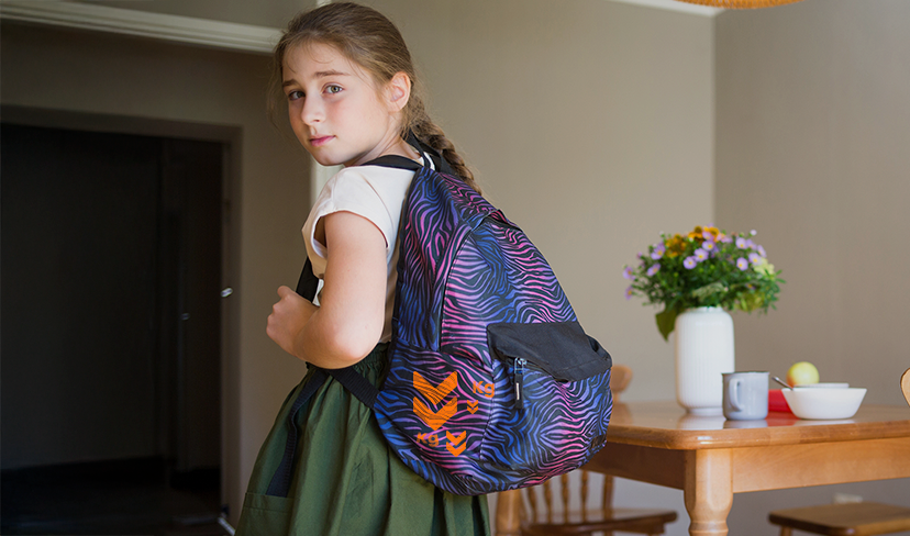 Atenção para o peso da mochila na volta às aulas