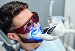 Bleachorexia: compulsão por clareamento dental – entenda o comportamento