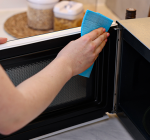 Como higienizar o micro-ondas