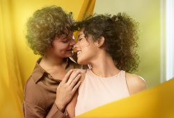Guia do sexo seguro entre mulheres