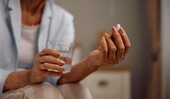 Uso de anti-inflamatórios sem orientação médica pode agravar doenças renais