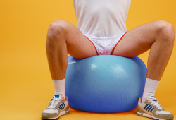 Blue Balls: quando o tesão pesa (literalmente)