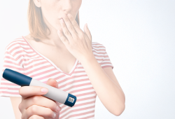 Além da balança: canetas emagrecedoras podem interferir na saúde bucal 