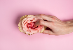 Massagem perineal funciona mesmo? O que diz a ciência