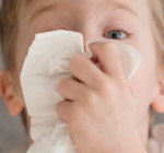Nariz sangrando em crianças: quando se preocupar e o que fazer