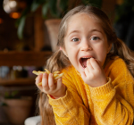 Perigos à Mesa: 3 Alimentos que Crianças até 3 anos nunca devem comer