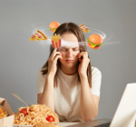 Conheça 5 mitos e verdades sobre alimentação e enxaqueca