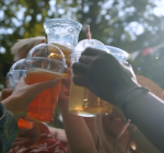 O que o álcool faz com seus rins? Atenção aos excessos no Carnaval