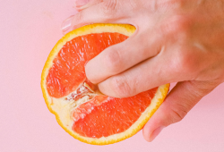 É verdade que masturbação  afeta a saúde  dos rins? Nefrologista explica