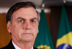 Internação de Bolsonaro na UTI: médico explica broncopneumonia