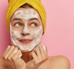 Você sabe lavar o rosto? Talvez esteja fazendo errado