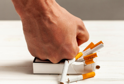 Dia Mundial Sem Tabaco: cigarro sobrecarrega o coração e aumenta risco de infarto e AVC