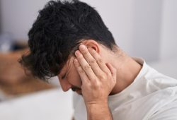 Dor de ouvido ou de cabeça recorrente? Esses sintomas podem esconder Disfunção Temporomandibular (DTM), alerta o Hospital CEMA