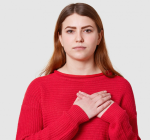 Infarto em mulheres pode ter sintomas diferentes e passar despercebido: conheça os sinais
