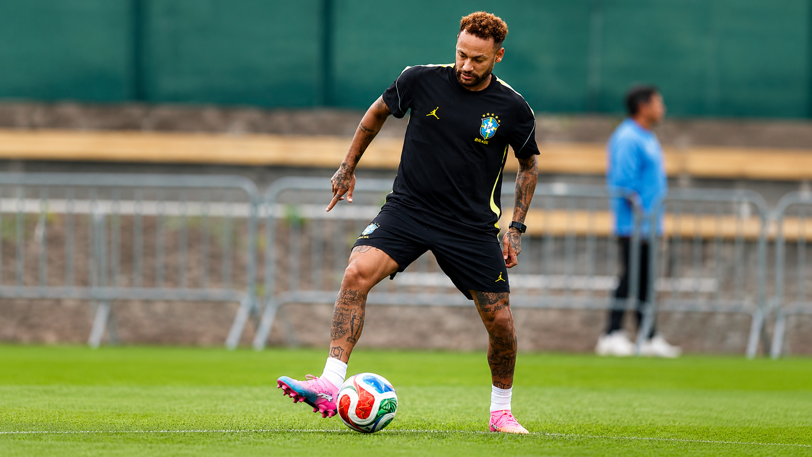 Ele volta. Mas estará no modo Neymar?