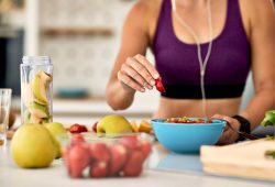 Sono, alimentação e exercício: o trio essencial na prevenção de doenças