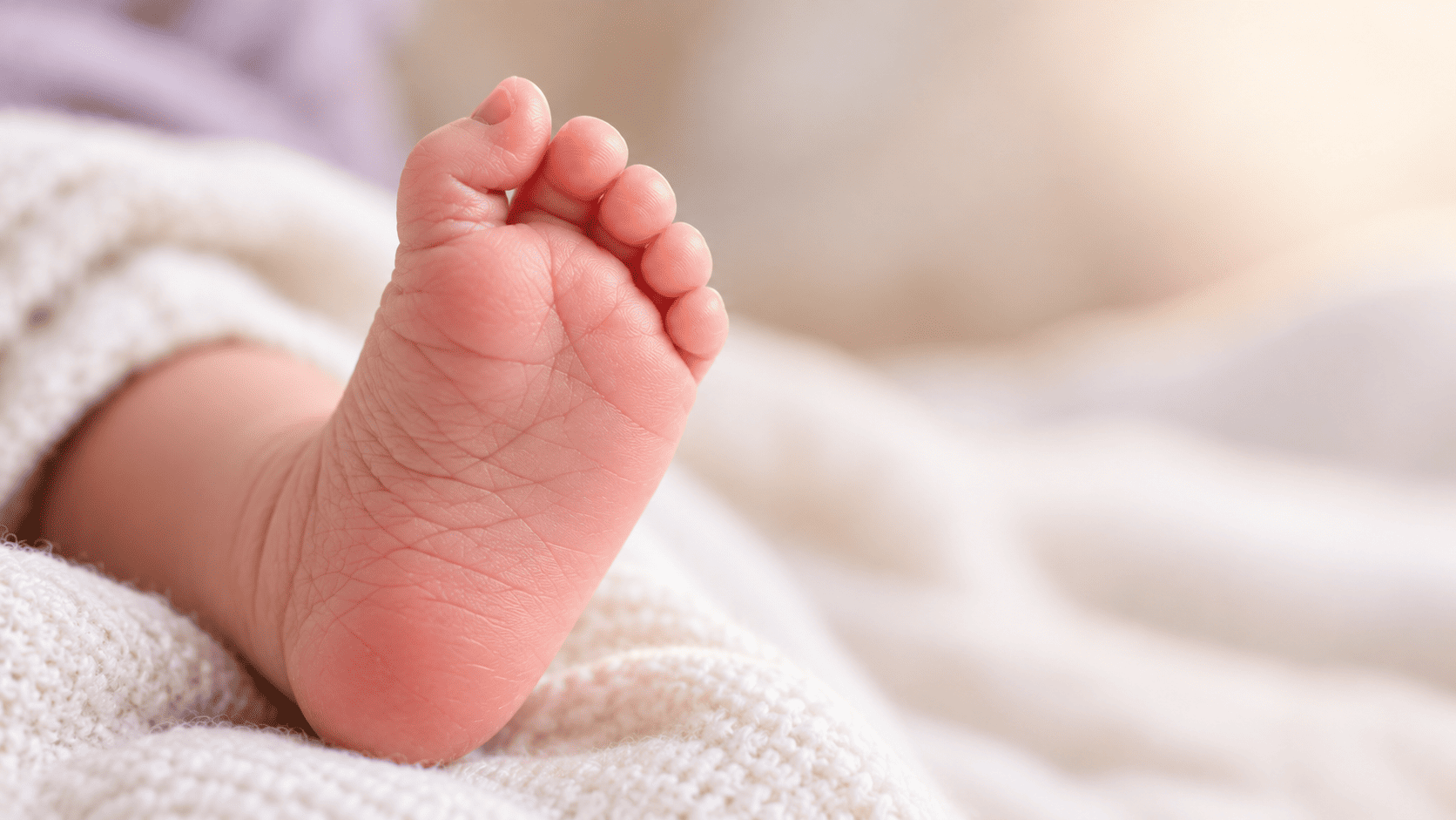 Um detalhe nos pés do bebê pode revelar uma doença rara