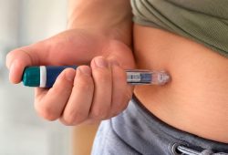 Canetas emagrecedoras podem proteger os rins? Entenda sobre a síndrome cardio-renal-metabólica
